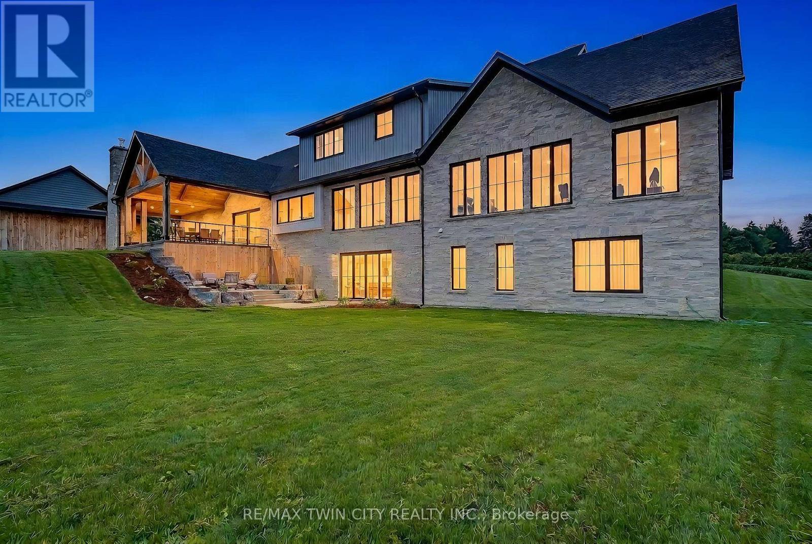742 COUNTRY SQUIRE ROAD
