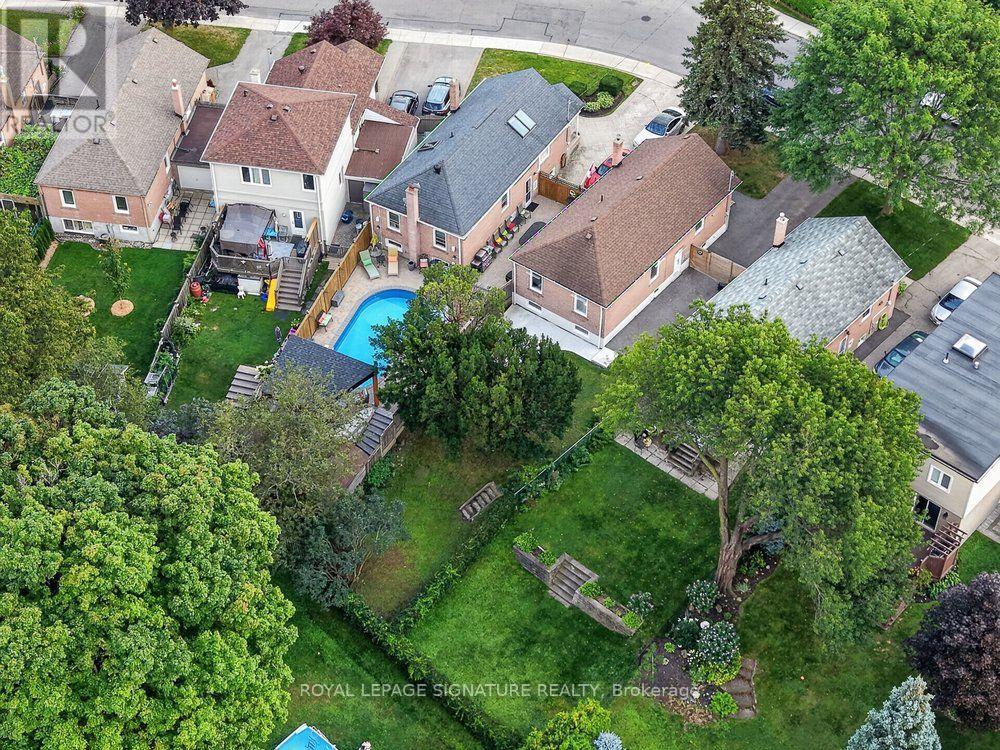 24 GLENSHAW CRESCENT