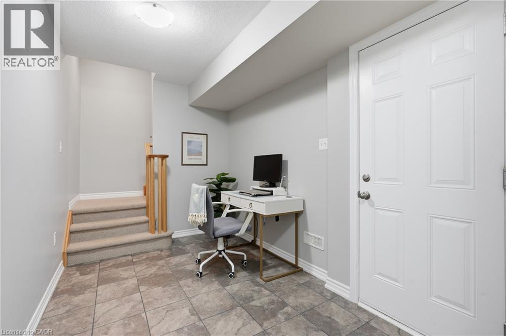 25 HISCOTT Drive