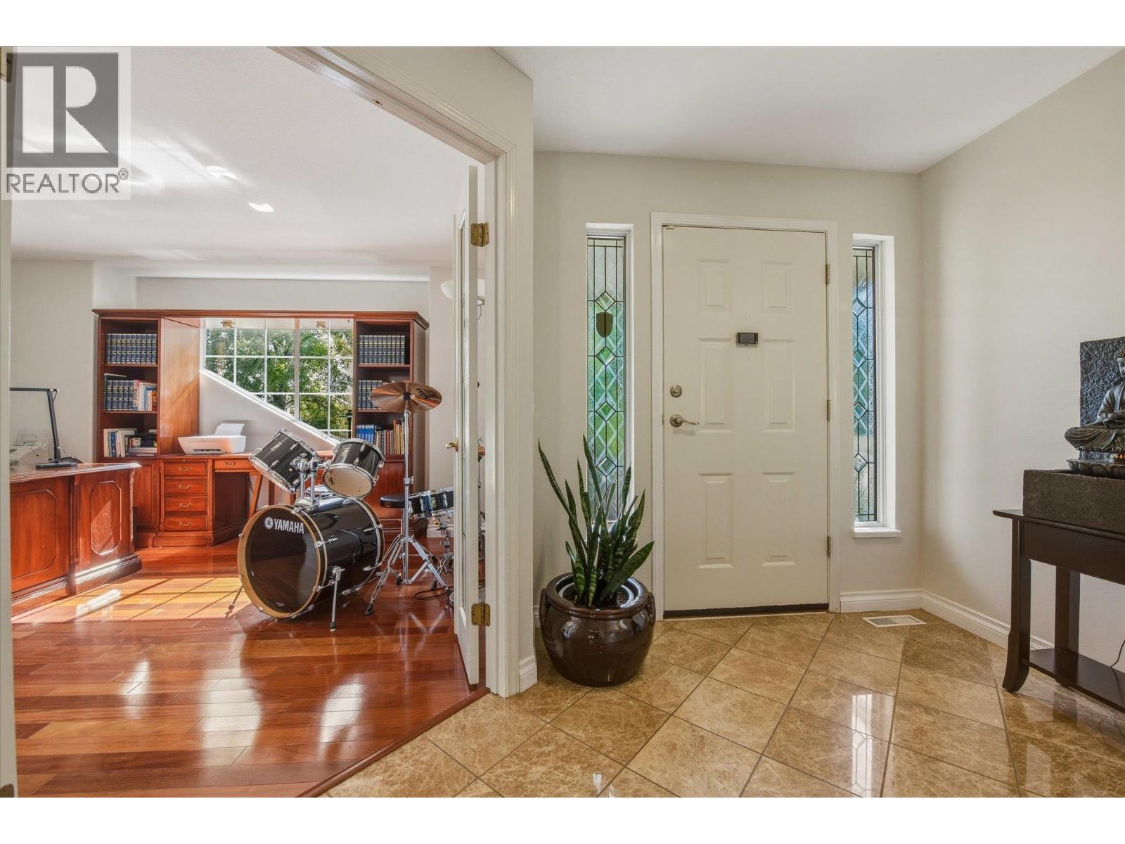 102 ASPENWOOD DRIVE