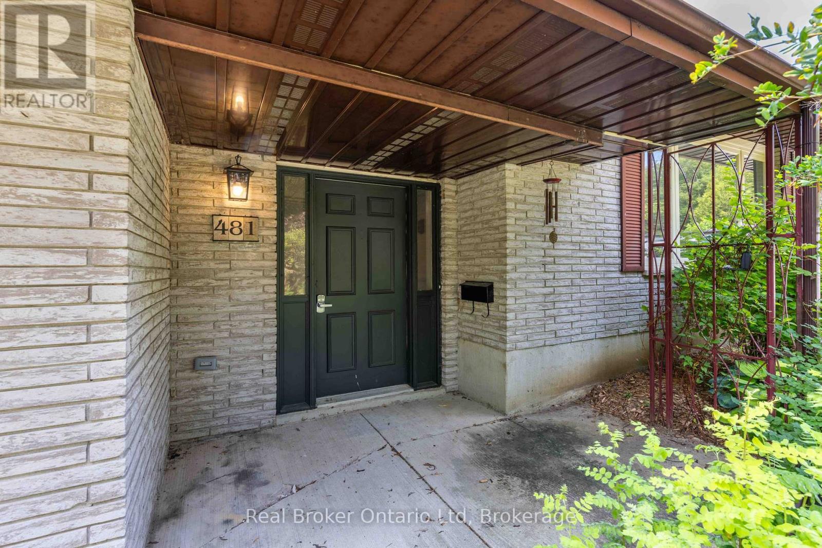 481 4TH 'A' STREET W