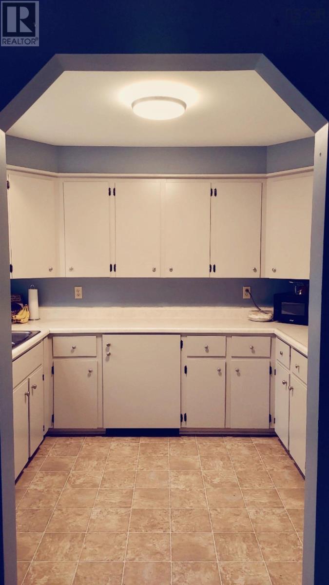 11 Robinson Drive - Photo 3