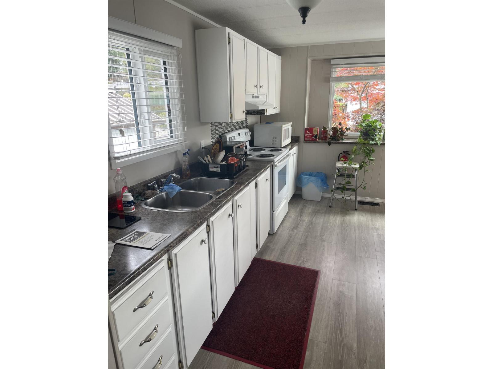 98 2270 196 STREET