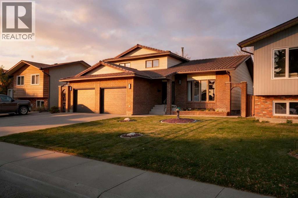 35 Ermineglen Road N