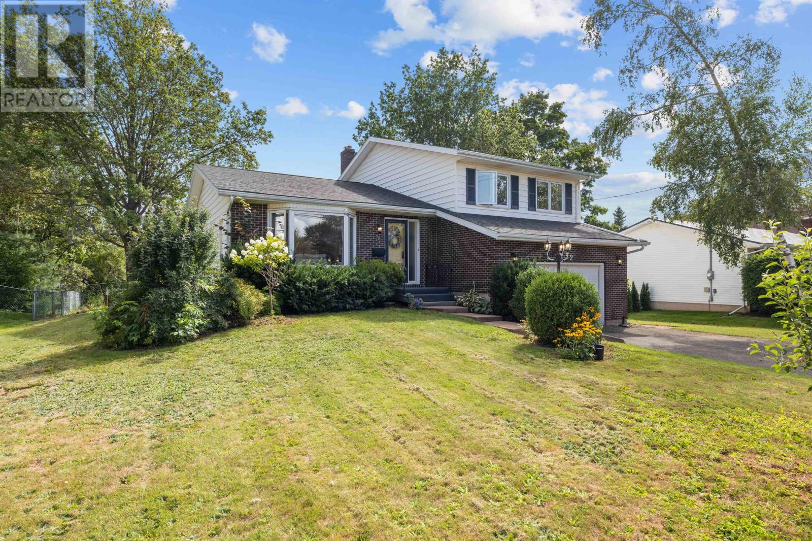 92 NASSAU Street - Photo 2