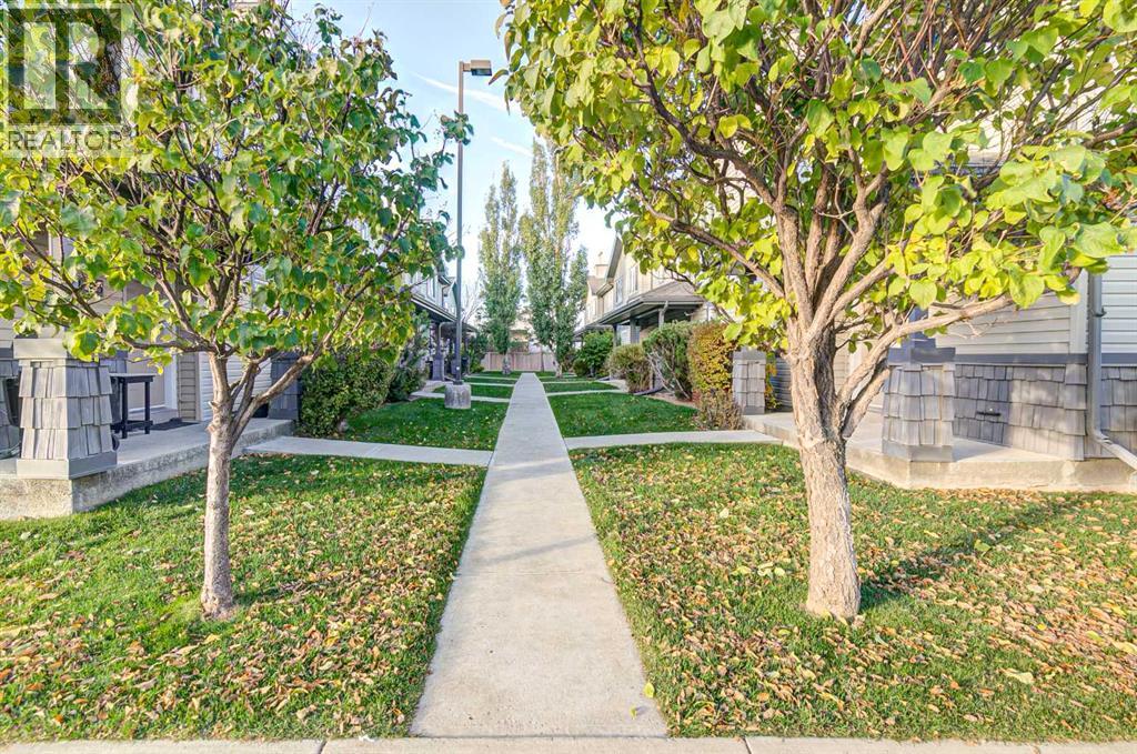 2, 105 Silkstone Road W