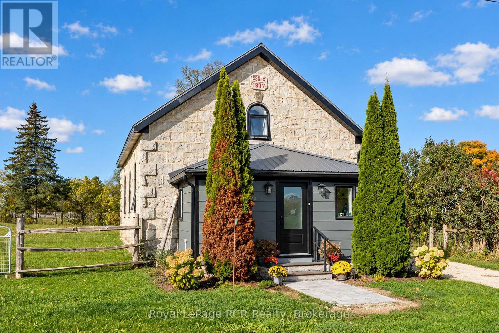 116190 GREY ROAD 3