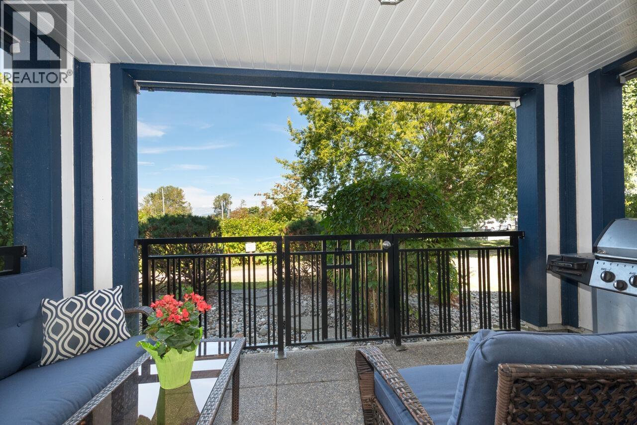 112 4955 RIVER ROAD