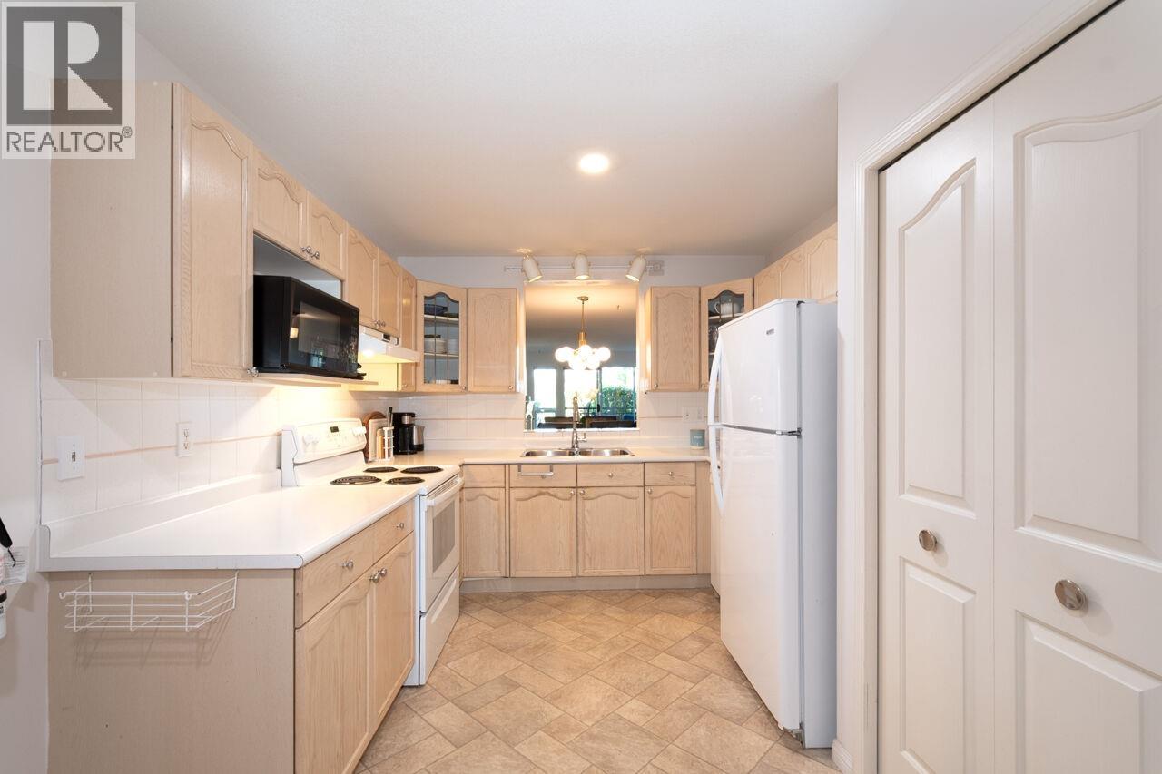 112 4955 RIVER ROAD
