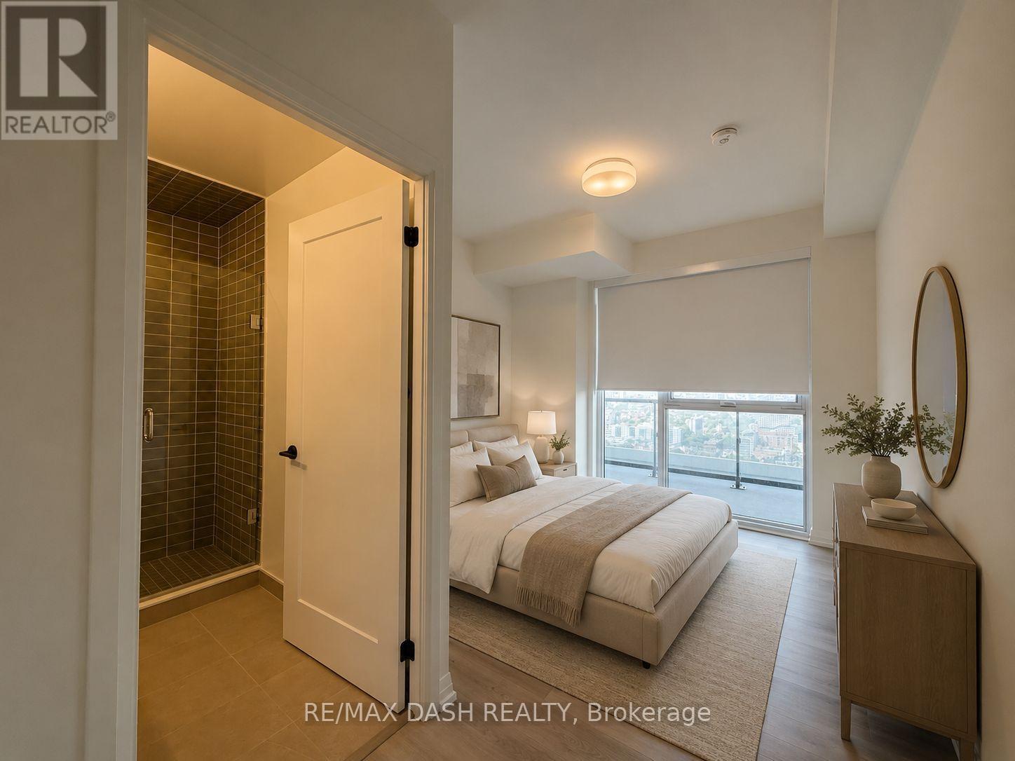 LP10 - 280 DUNDAS STREET W