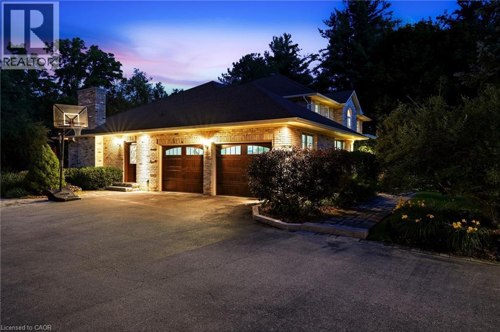 48 WOODEND Drive