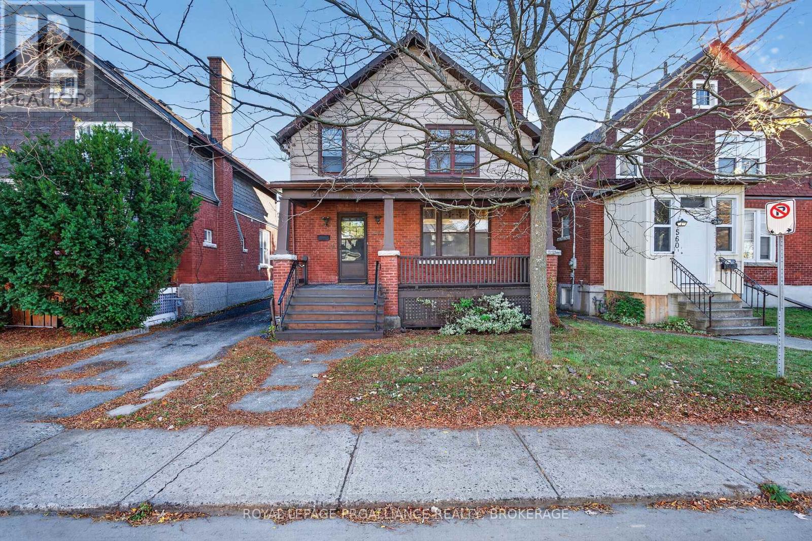 558 BROCK STREET