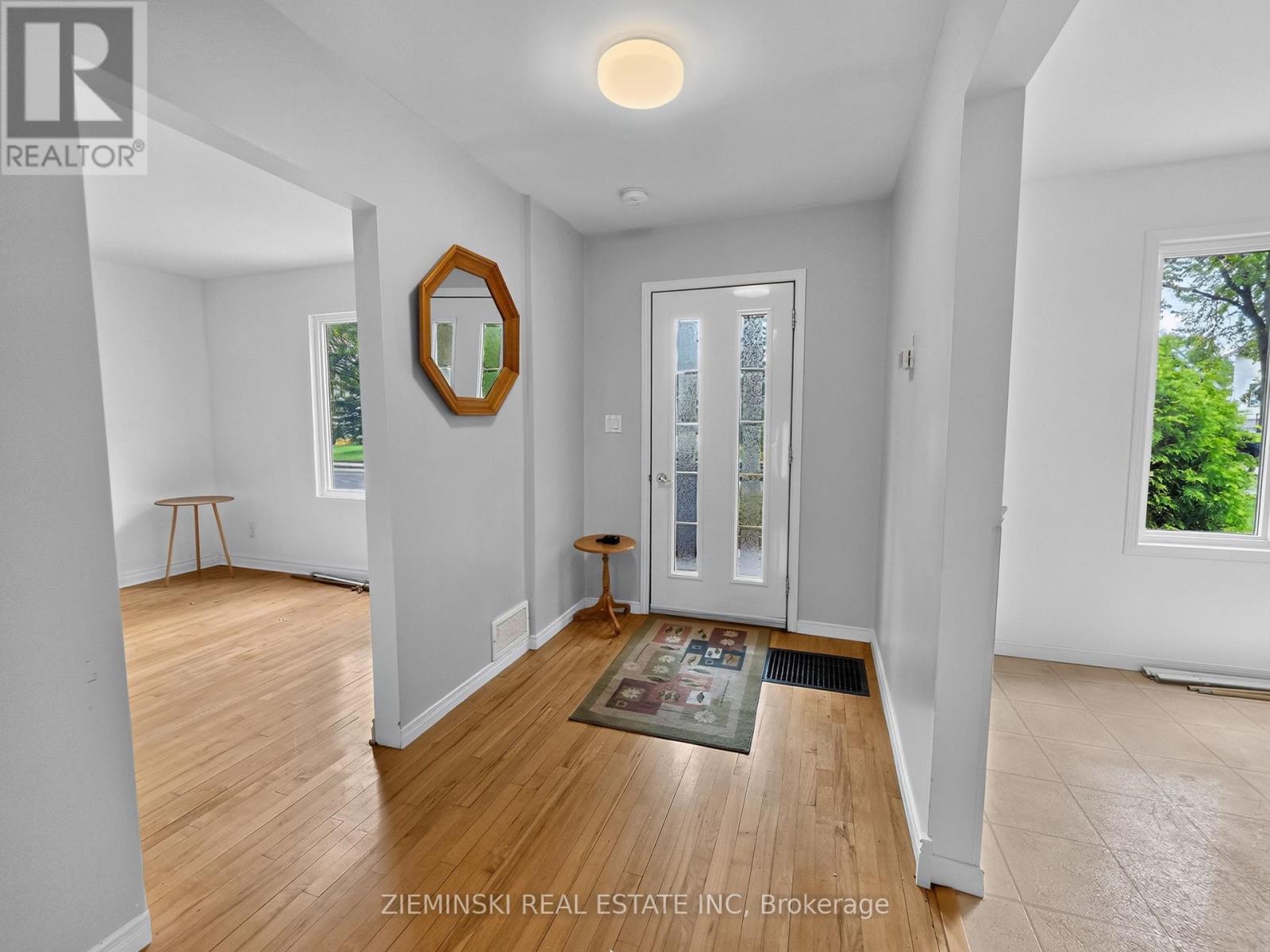 118 BUCKINGHAM AVENUE