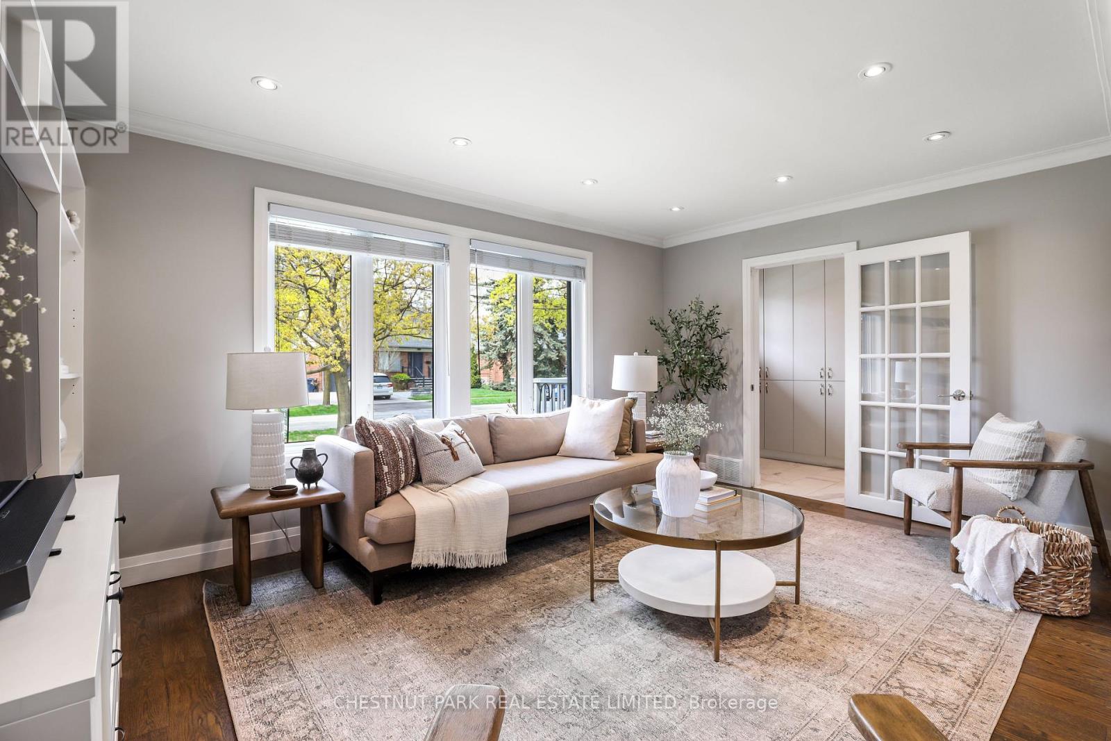 27 CEDARCREST DRIVE