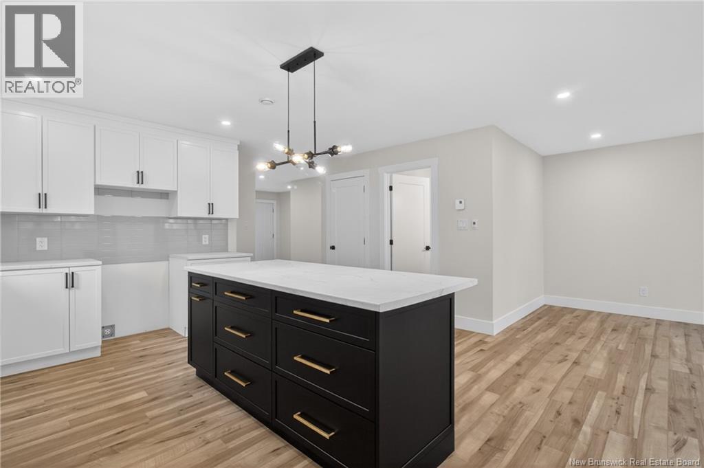 102 Francfort Crescent - Photo 4