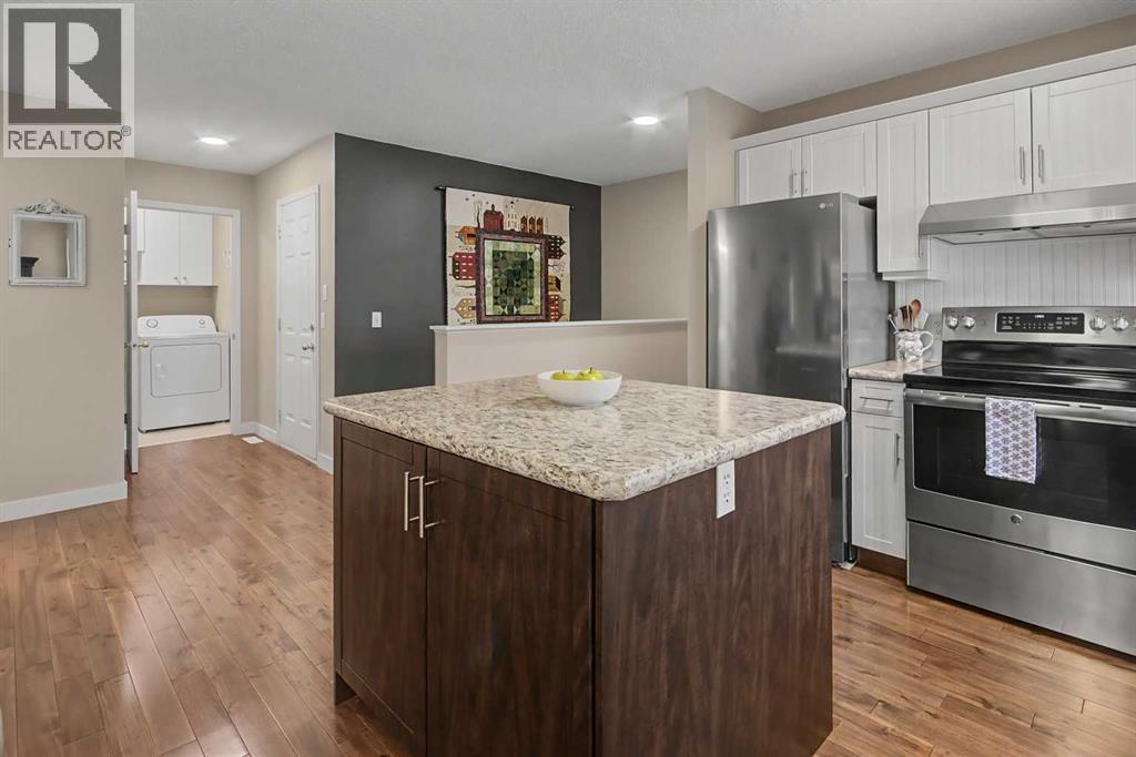 138 Hawkstone Manor NW