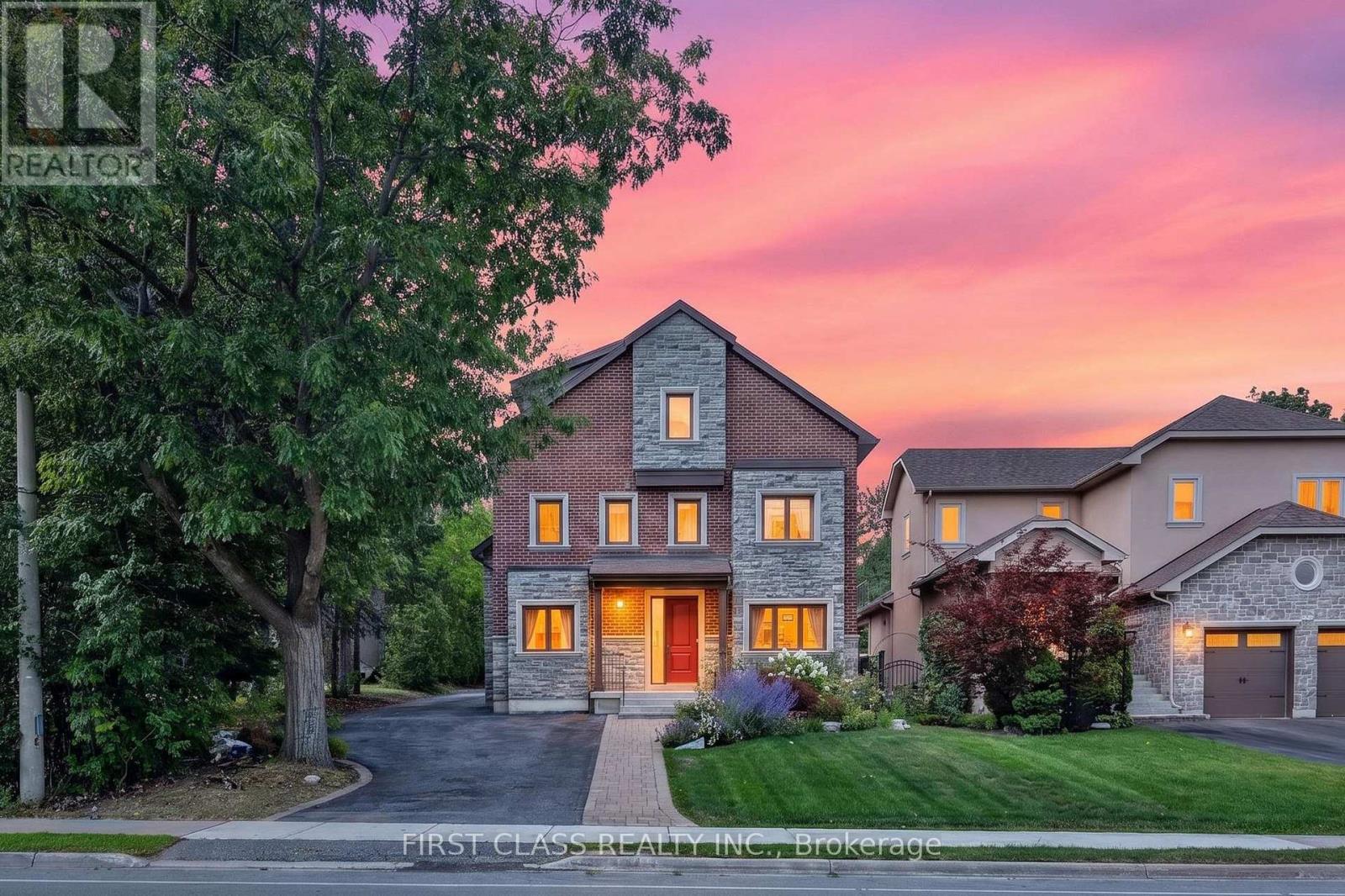 302 BROOKSIDE ROAD