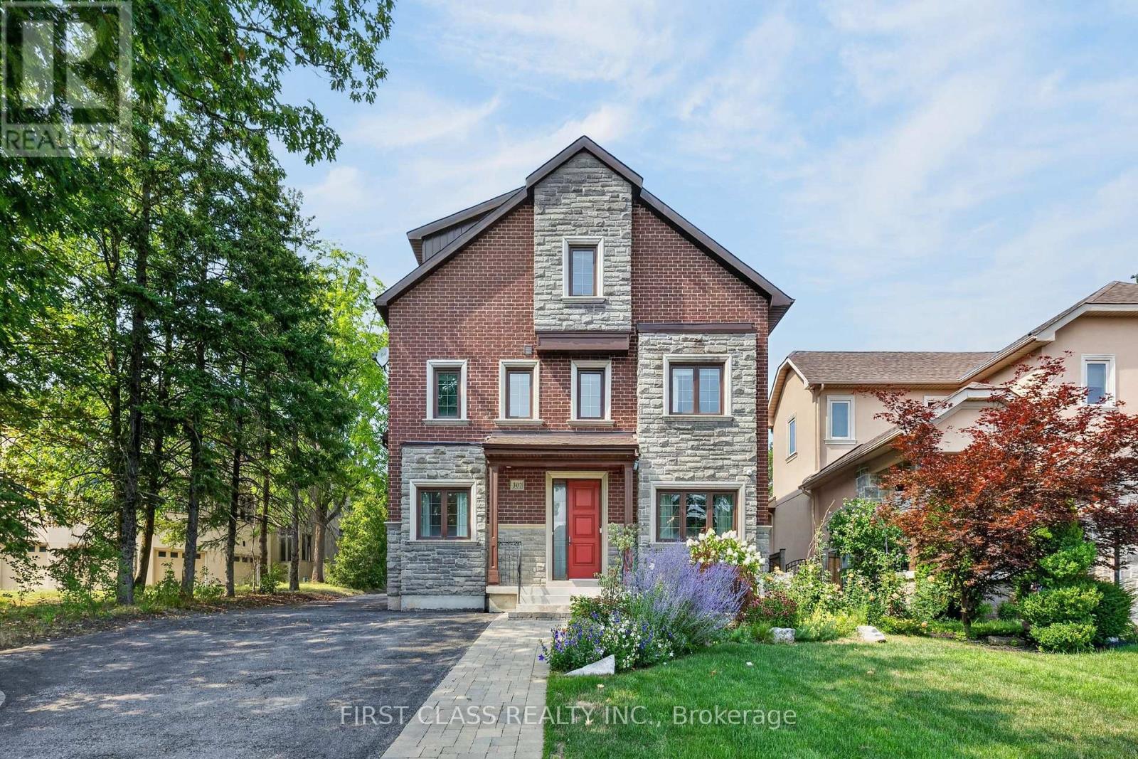 302 BROOKSIDE ROAD