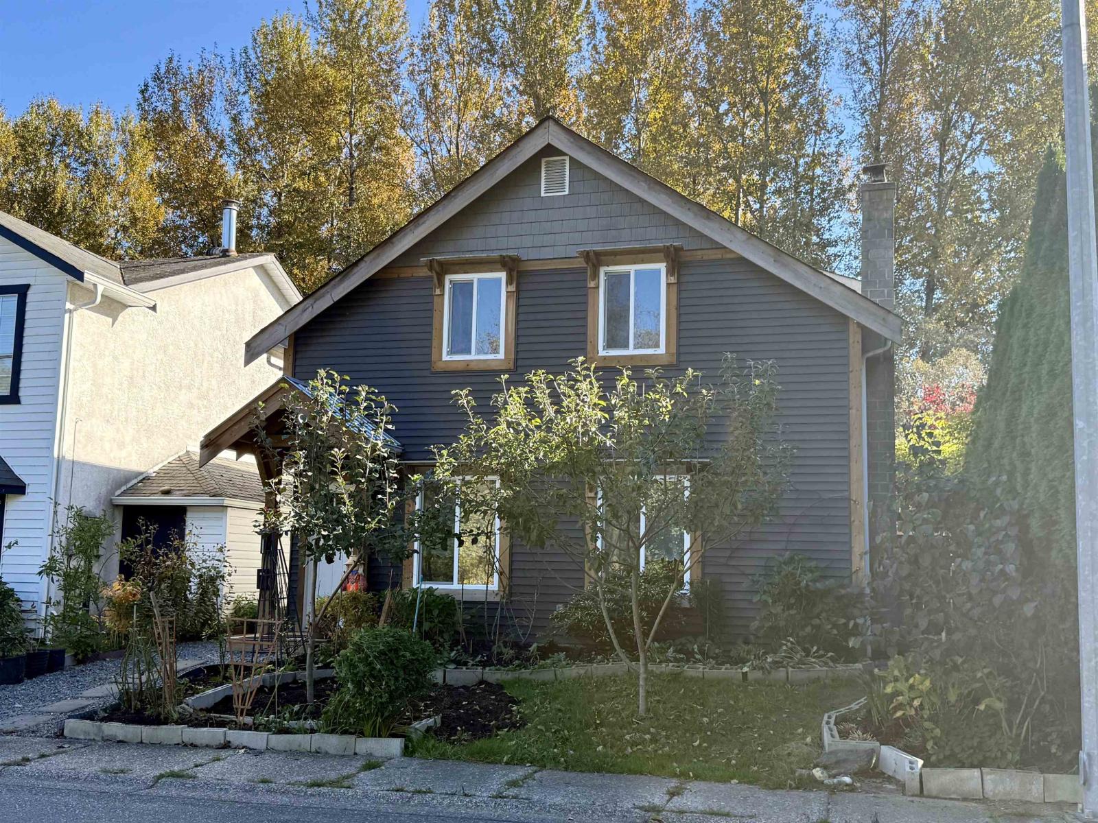 45276 CREEKSIDE DRIVE, West Chilliwack