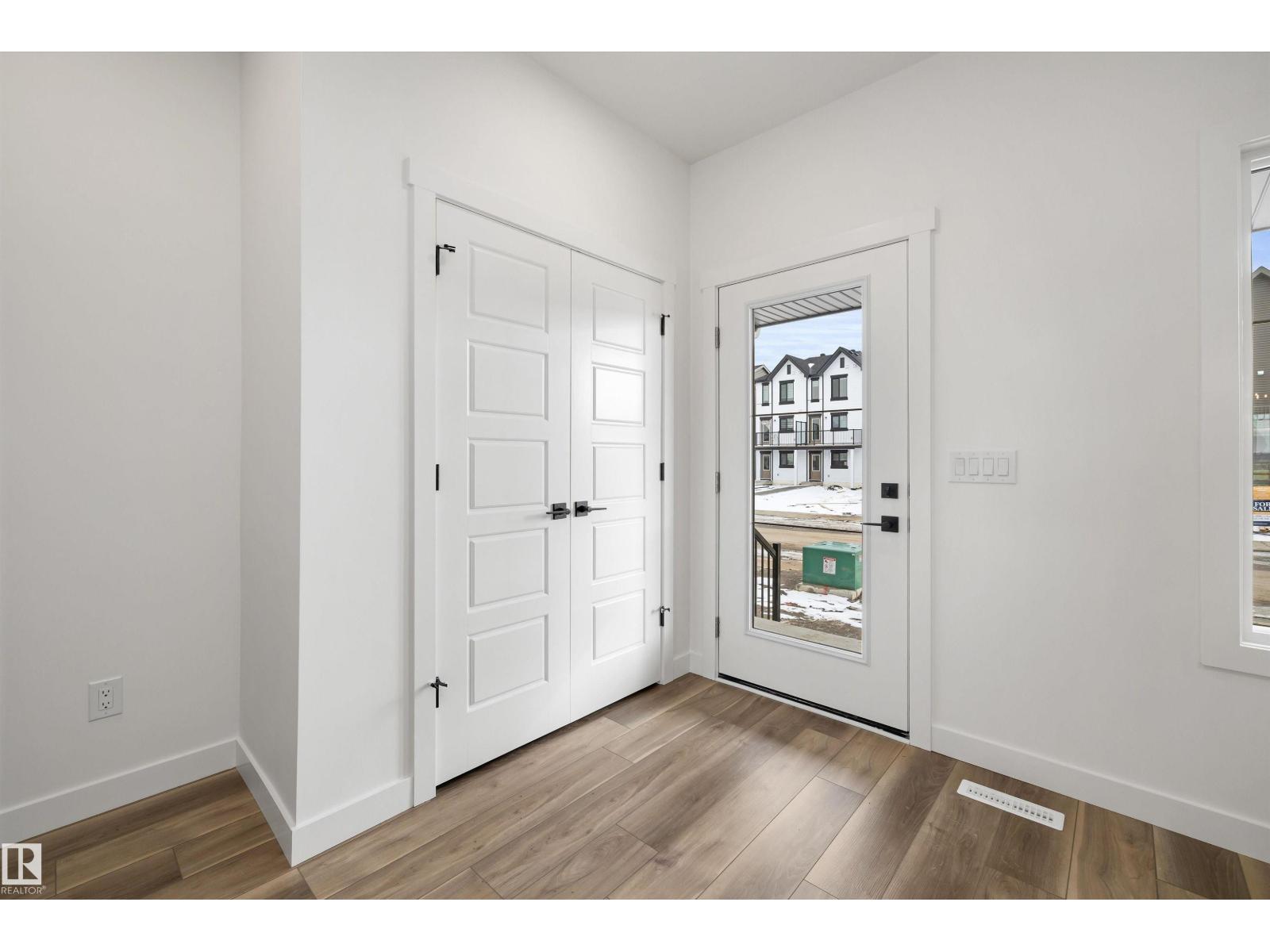 634 176 AV NE