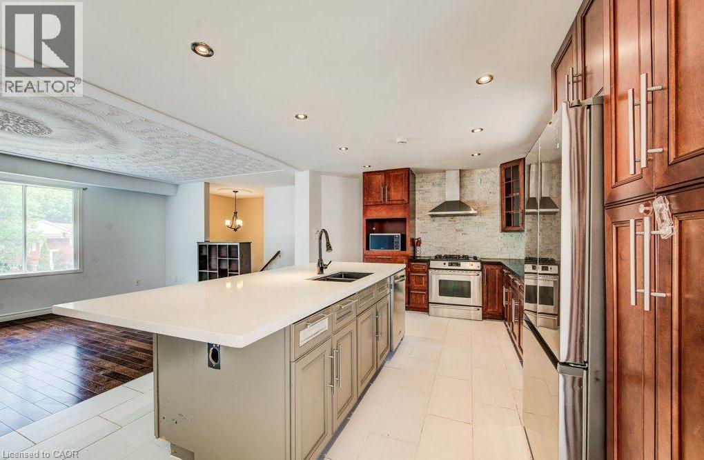 109 WHITE OAK Place