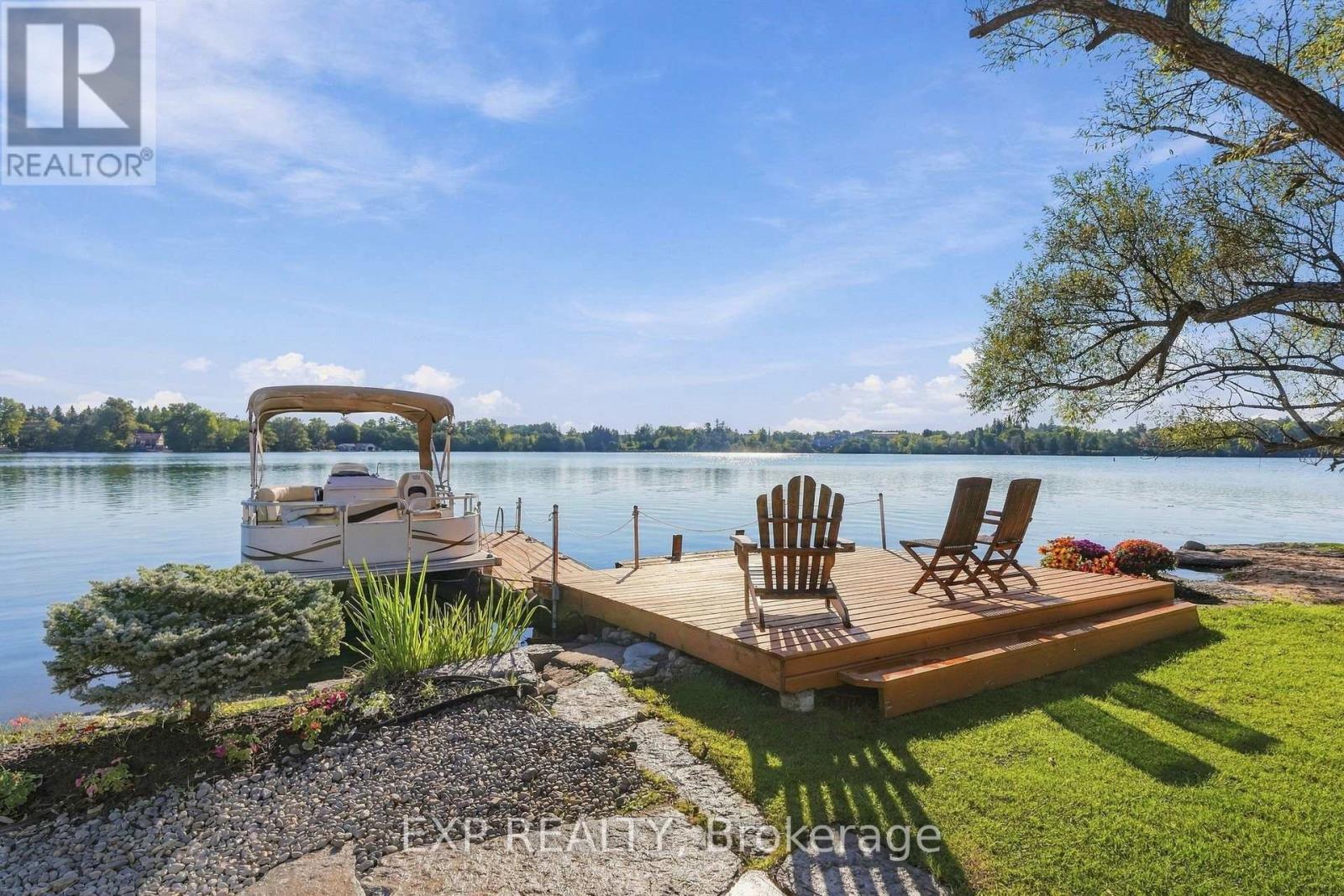 3 WILLOWBANK AVENUE