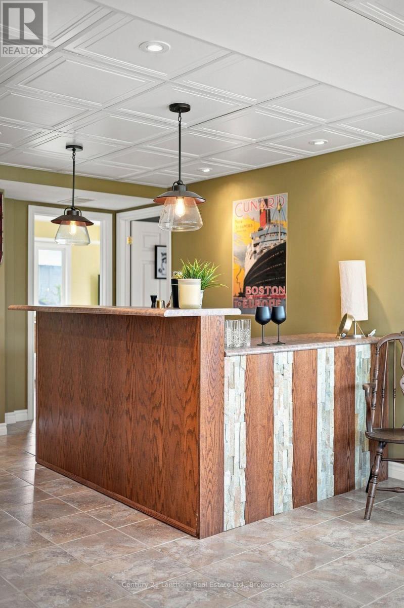 2318 HUTCHESON (HWY 15) DRIVE