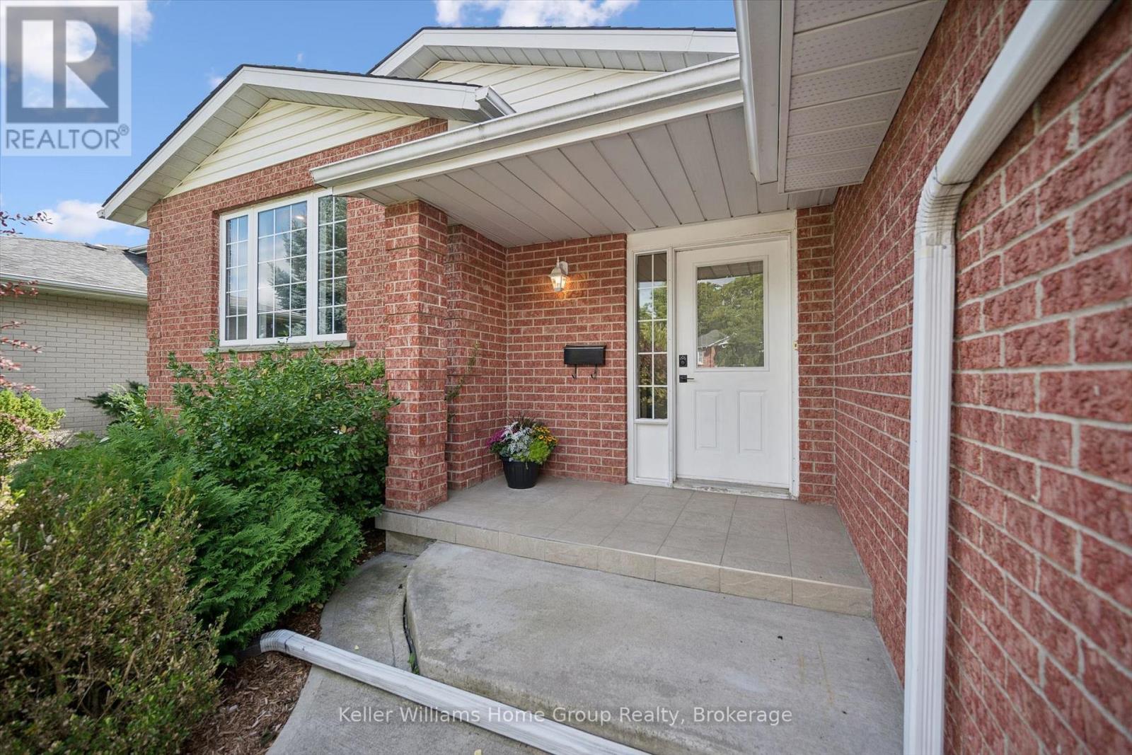 177 EASTFOREST TRAIL