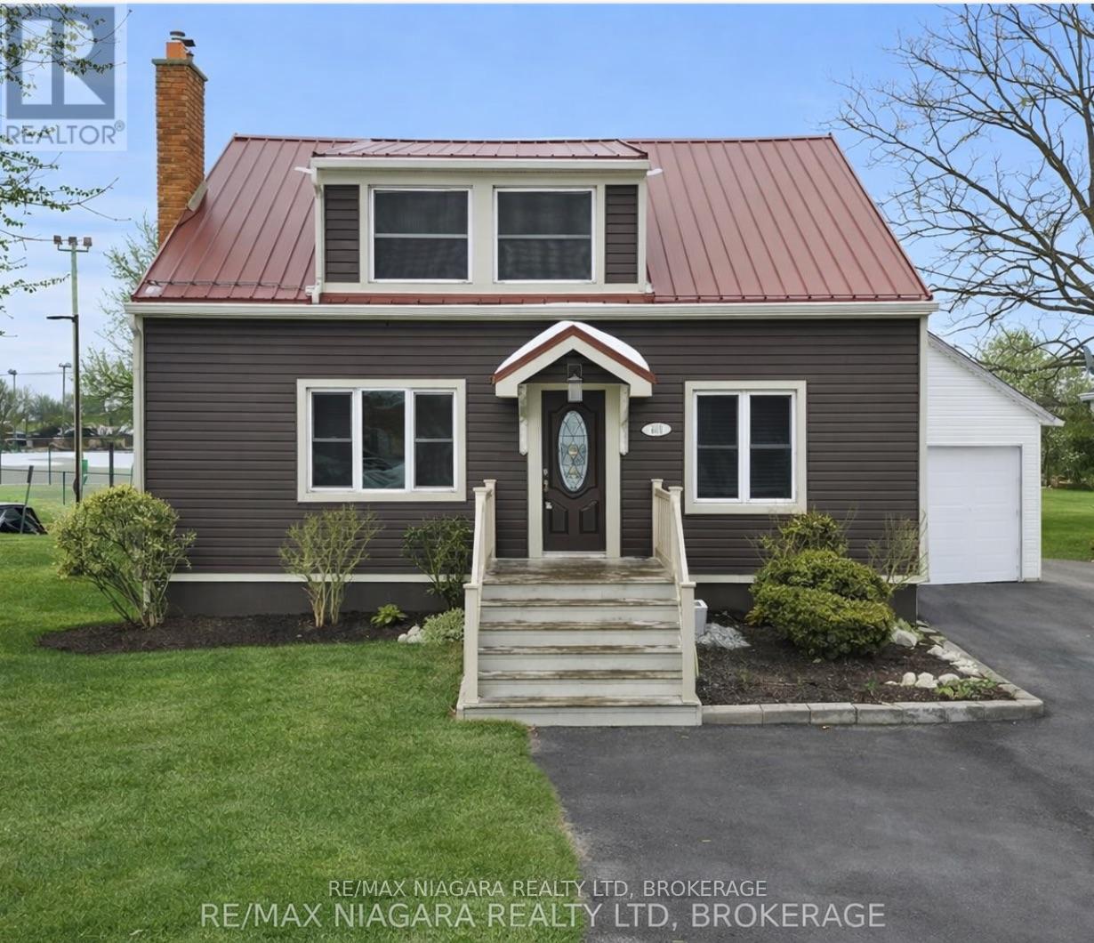 401 FIELDEN AVENUE