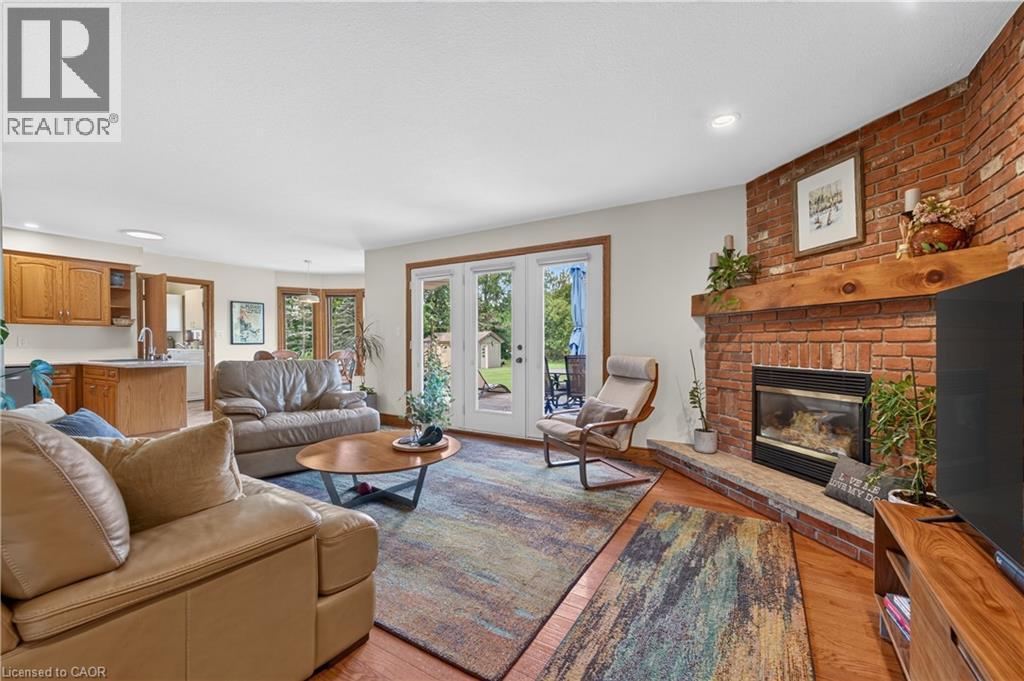 398 MOUNTAIN Road