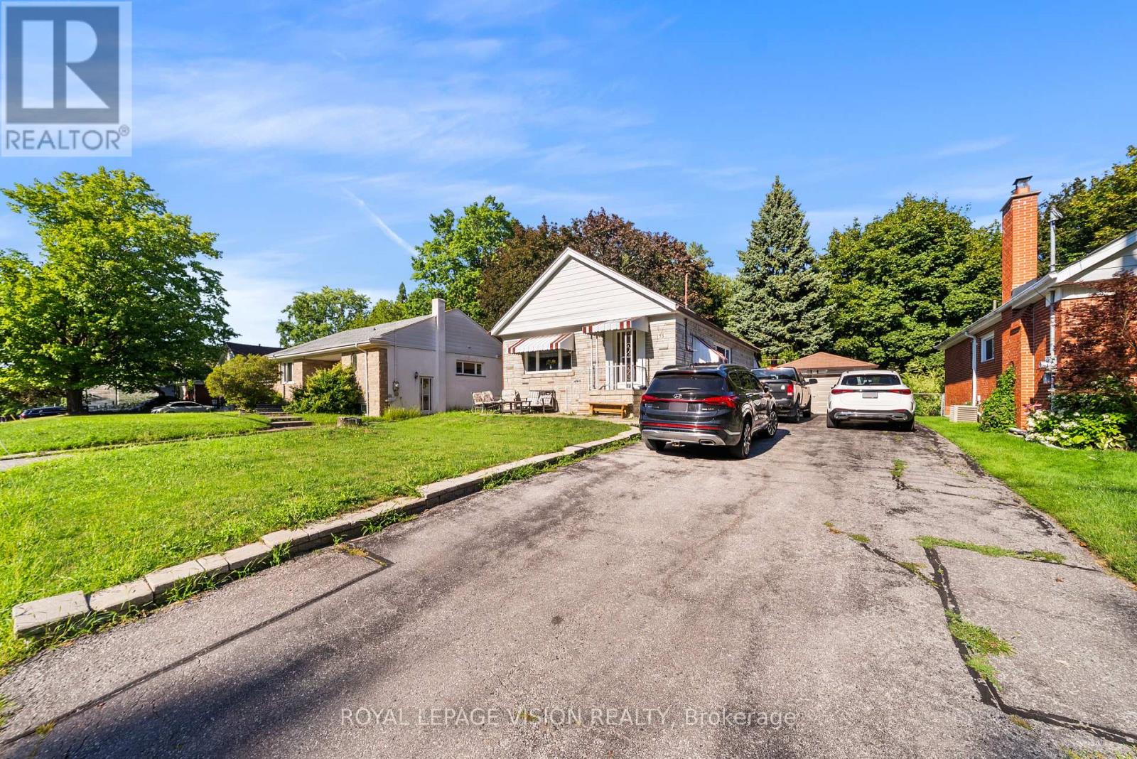 73 MCCOWAN ROAD