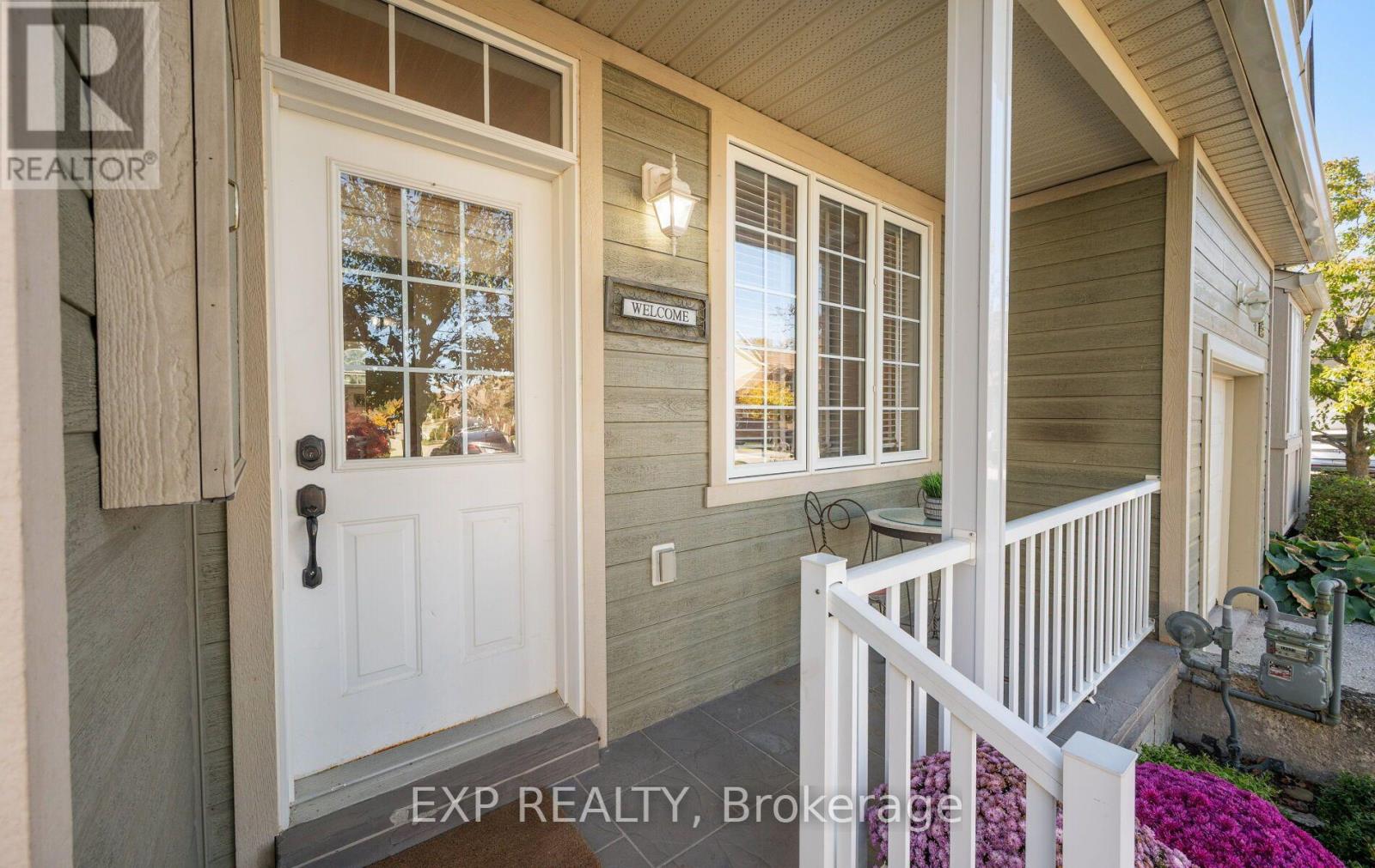 27 - 110 NAPIER STREET W