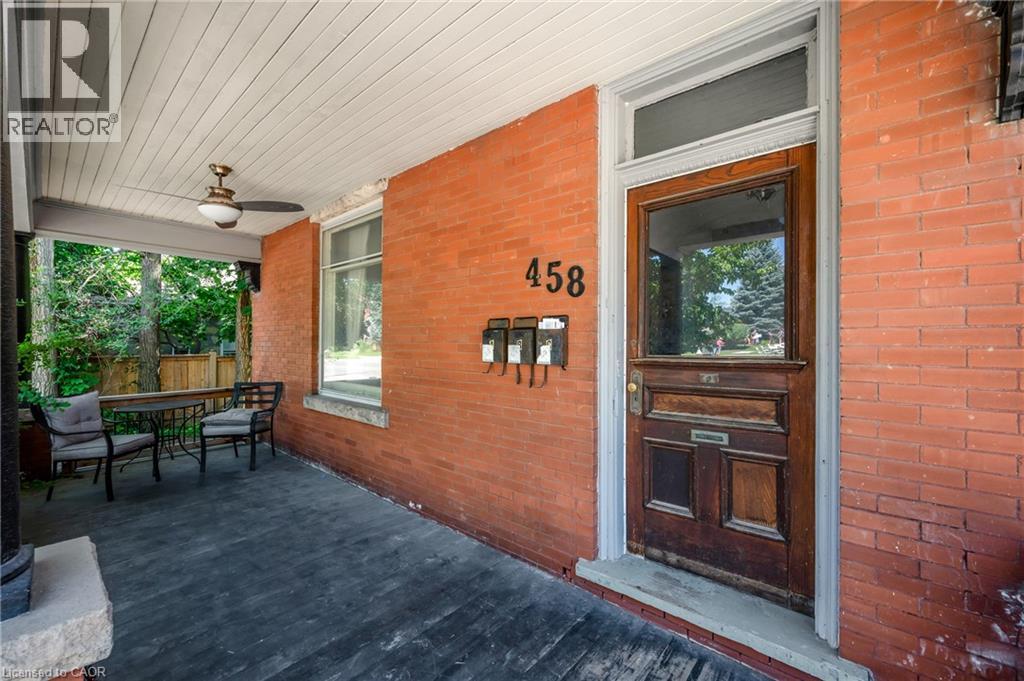 458 WOOLWICH Street