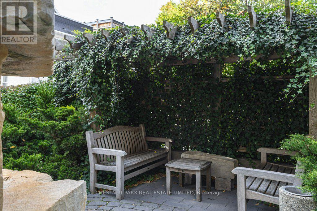 512 - 1 BALMORAL AVENUE