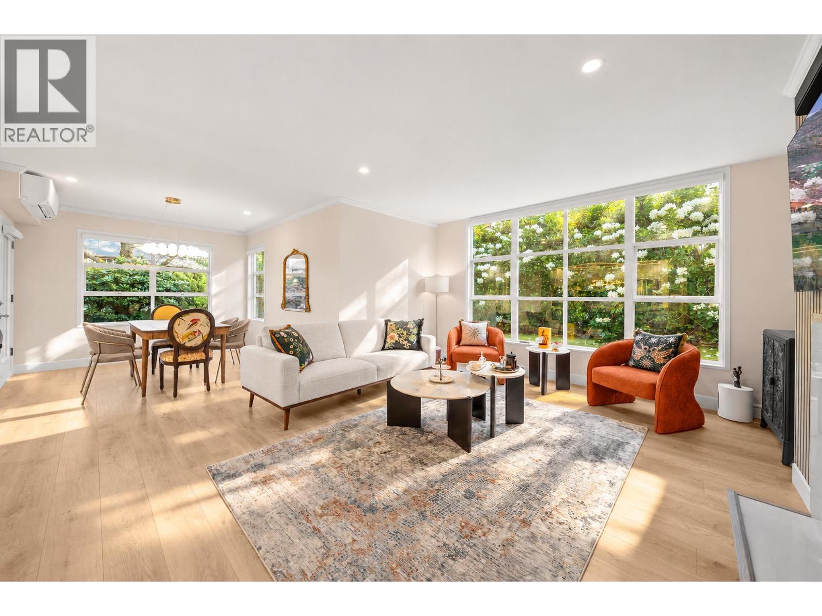 103 3399 CAPILANO CRESCENT