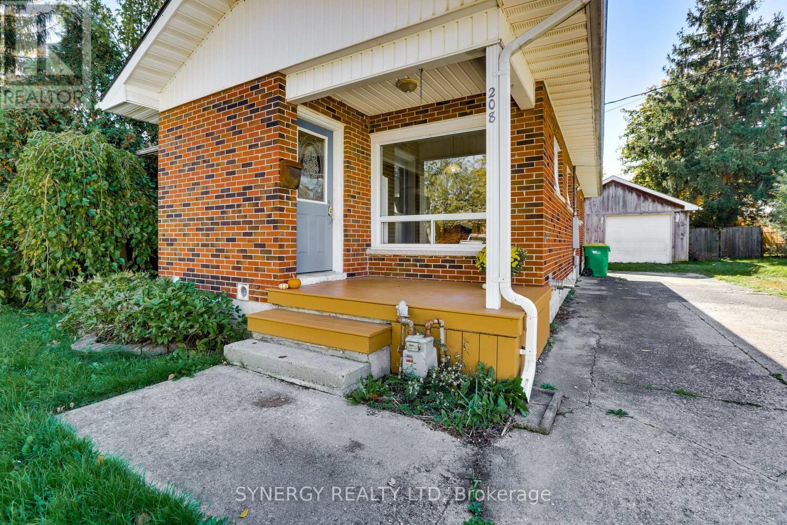 208 KING STREET