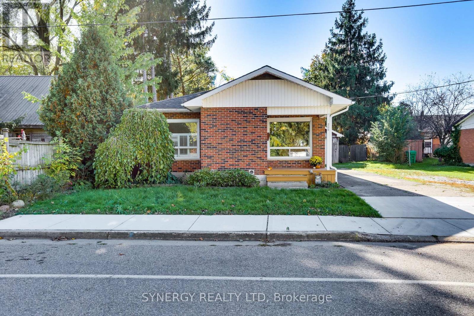 208 KING STREET