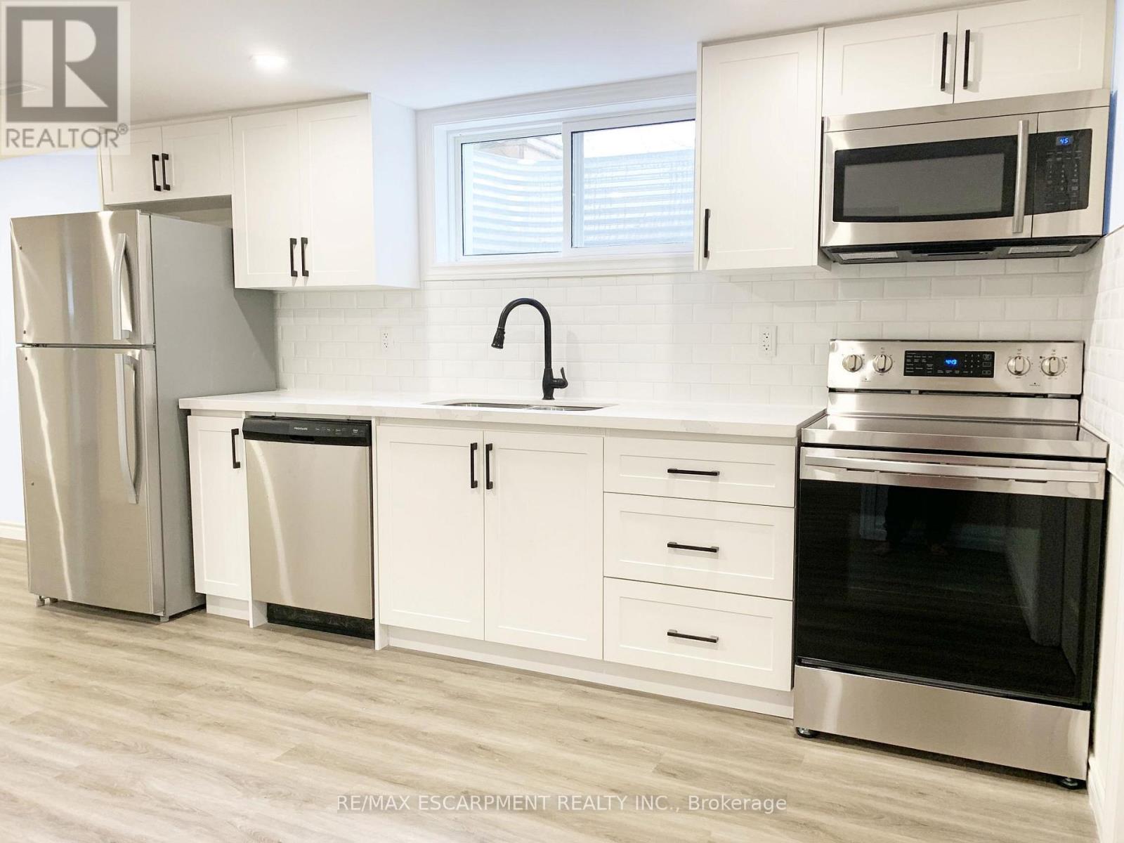 LOWER - 43 KANATA CRESCENT