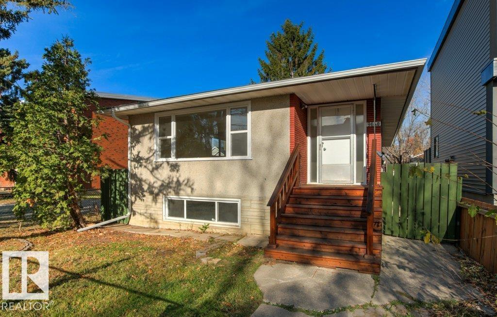 9640 74 AV NW