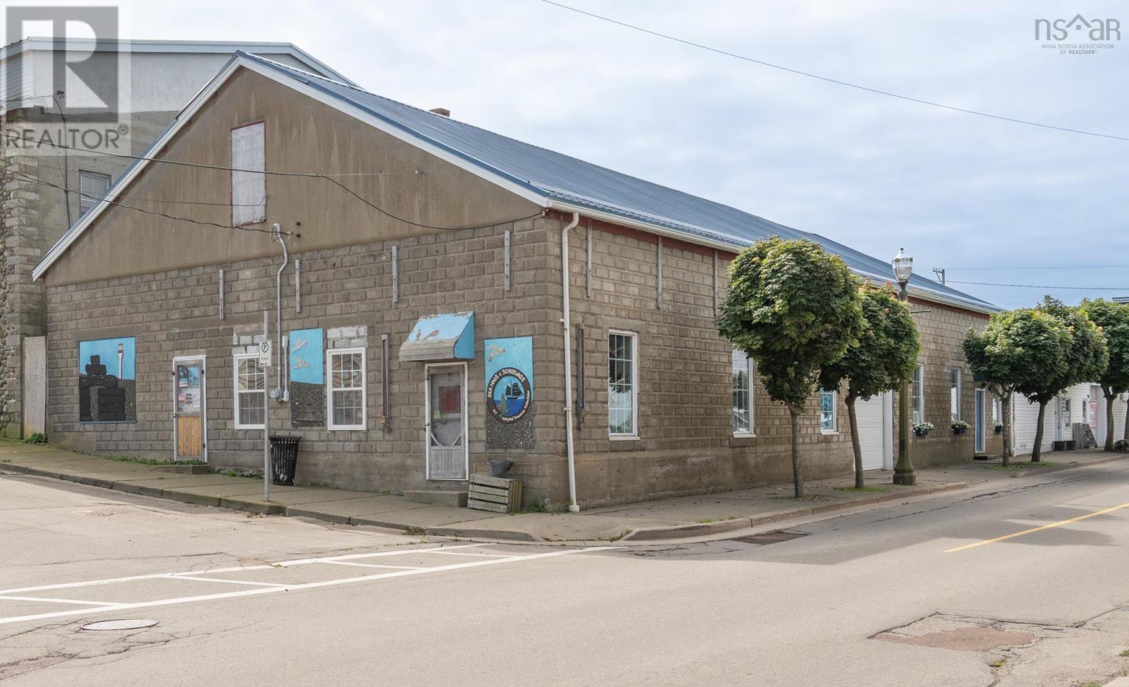 1 Central Street