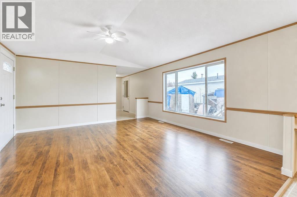 863 Brentwood Crescent