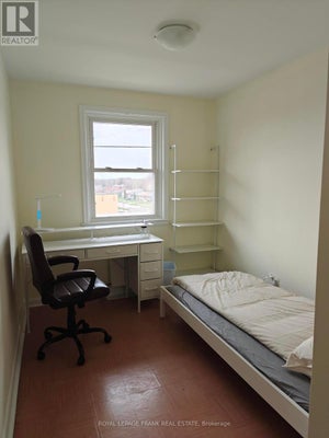 6 - 374 Central Park Blvd S, Oshawa (Central), ON 2