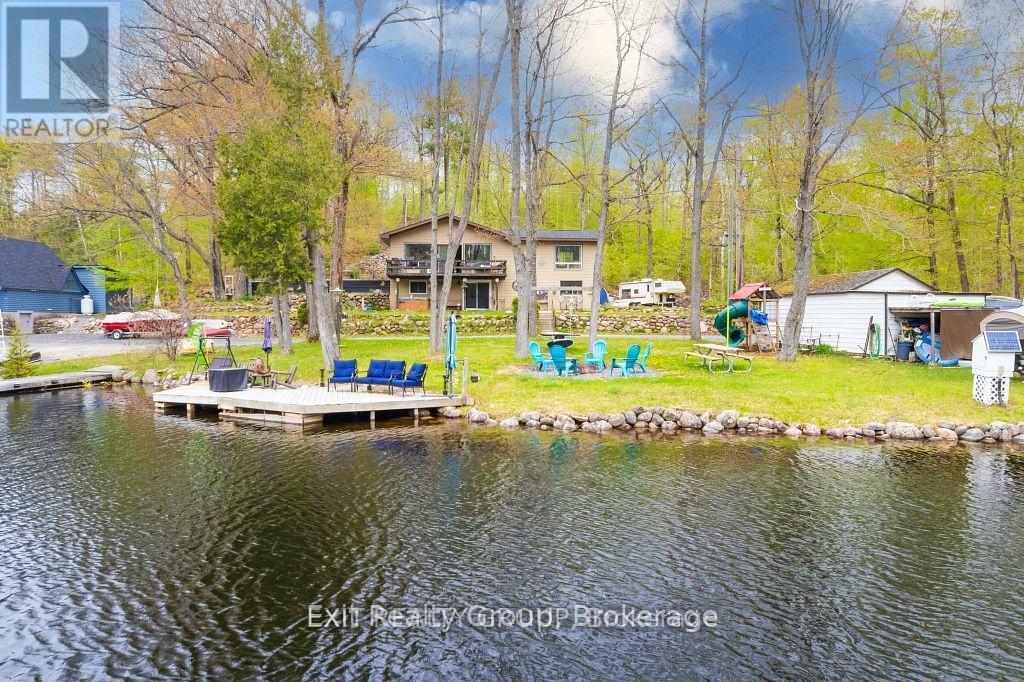 1058 WELLMAN ROAD - Photo 2
