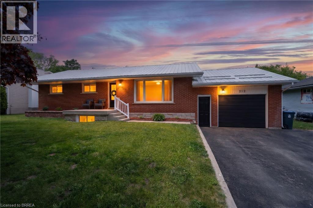 212 HAMILTON Drive