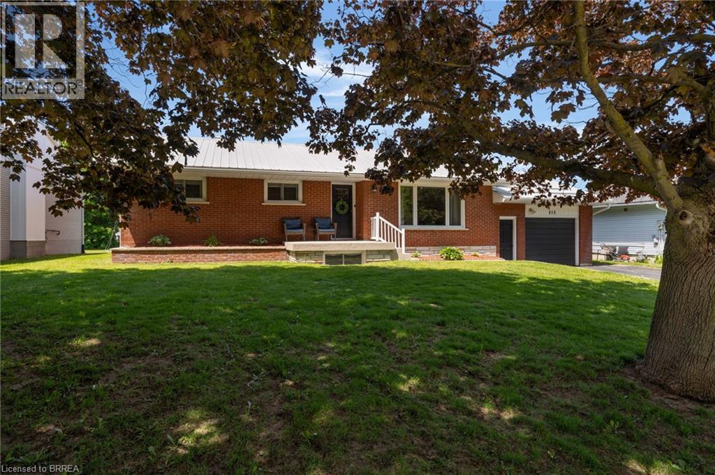 212 HAMILTON Drive