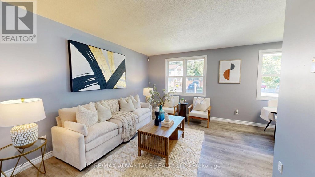 9 CAMELOT CRESCENT