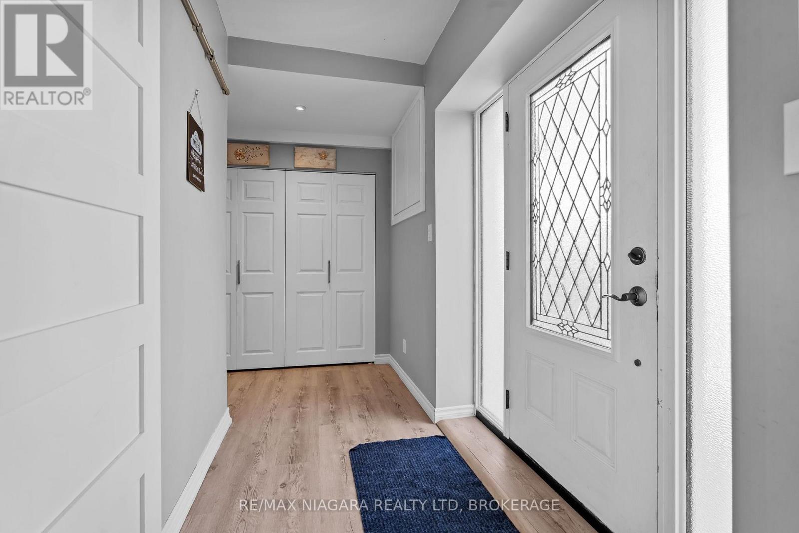 121 KNOLL STREET