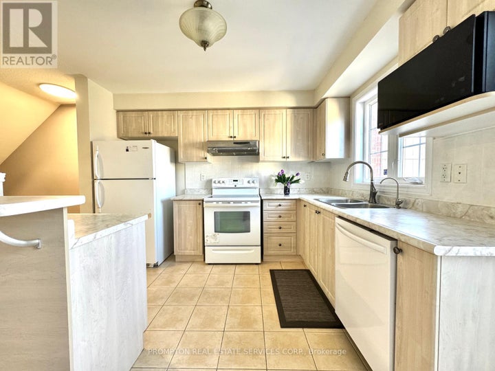 Photo 1 of 28 — 2516 BUR OAK AVENUE, Markham (Cornell), ON L6B 1H2
