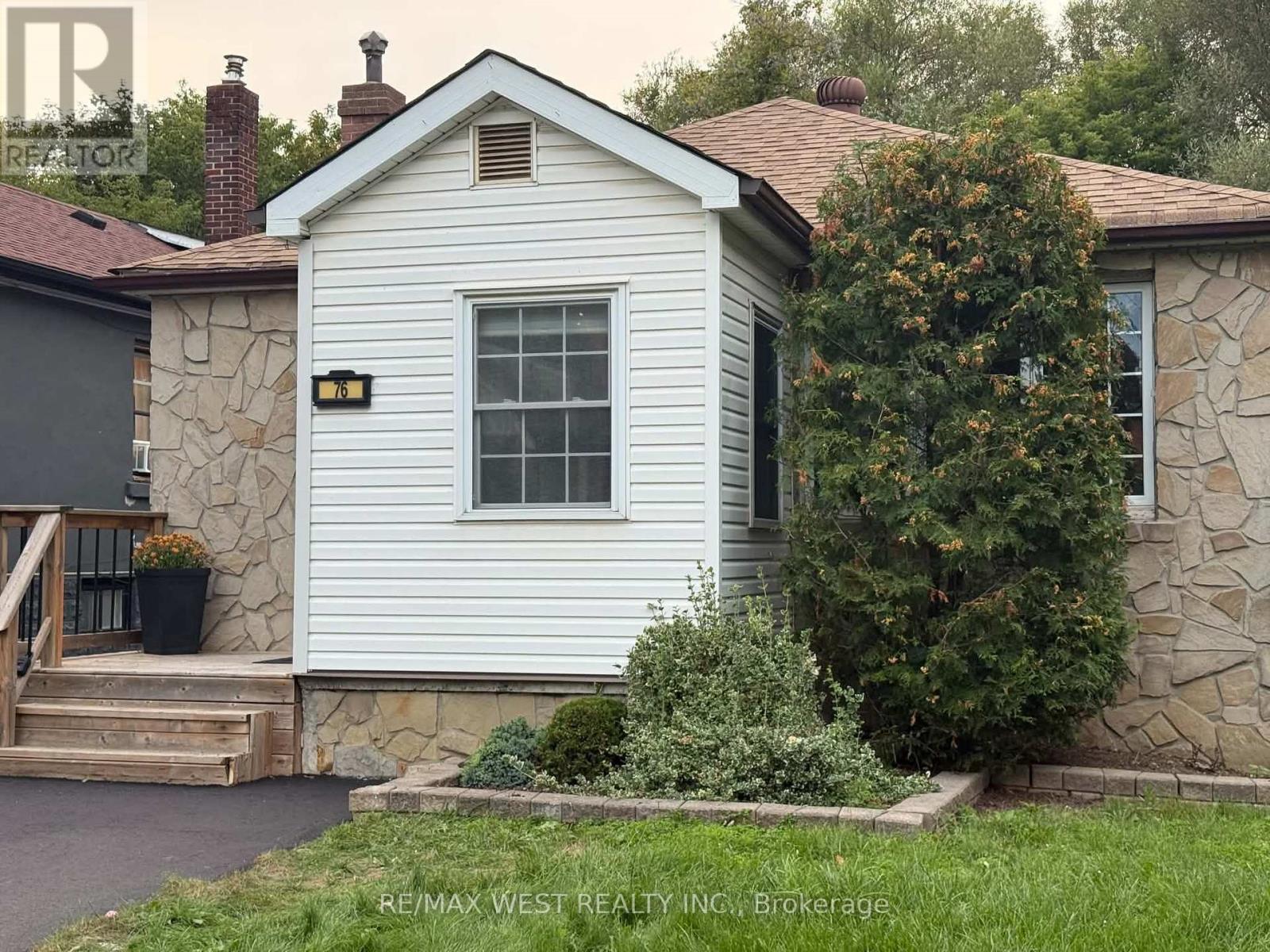 76 LABURNHAM AVENUE