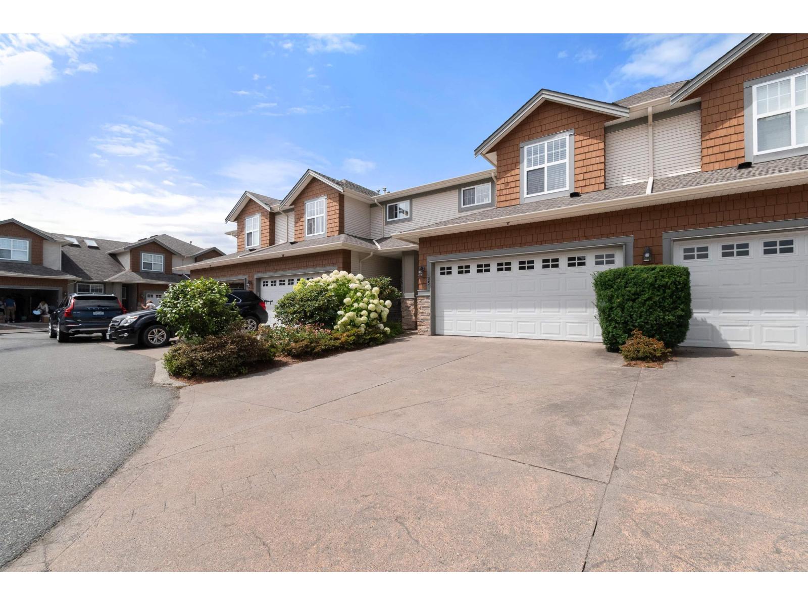 25 7475 GARNET DRIVE, Sardis West Vedder